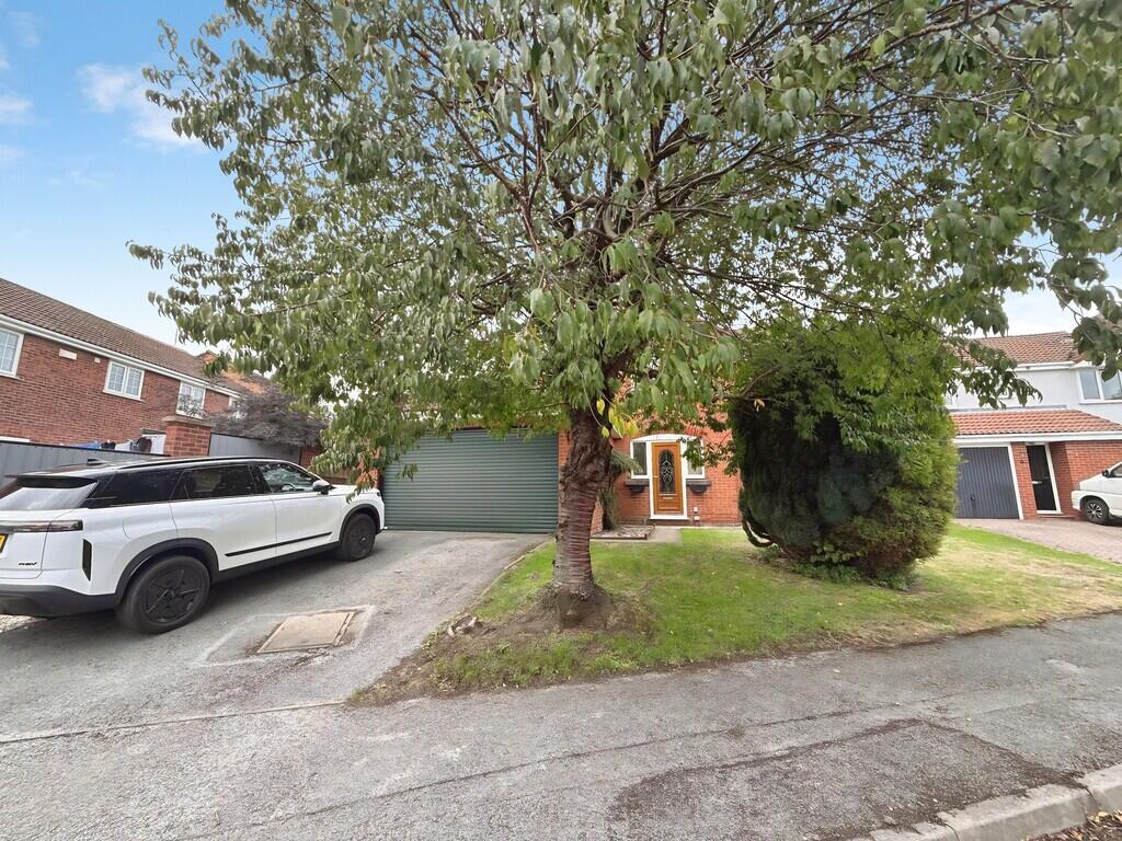 House in Mansfield, Nottinghamshire - View 3