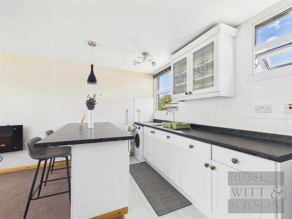 House in Tonbridge - View 4