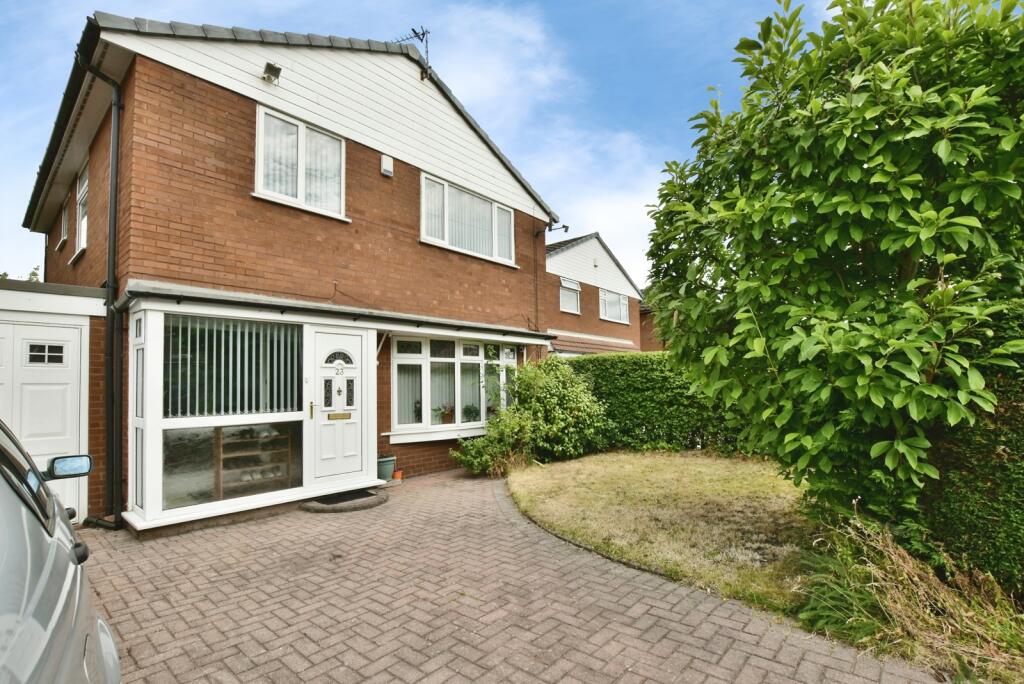 Main image of property: Petersfield Drive, Manchester, Greater Manchester, M23