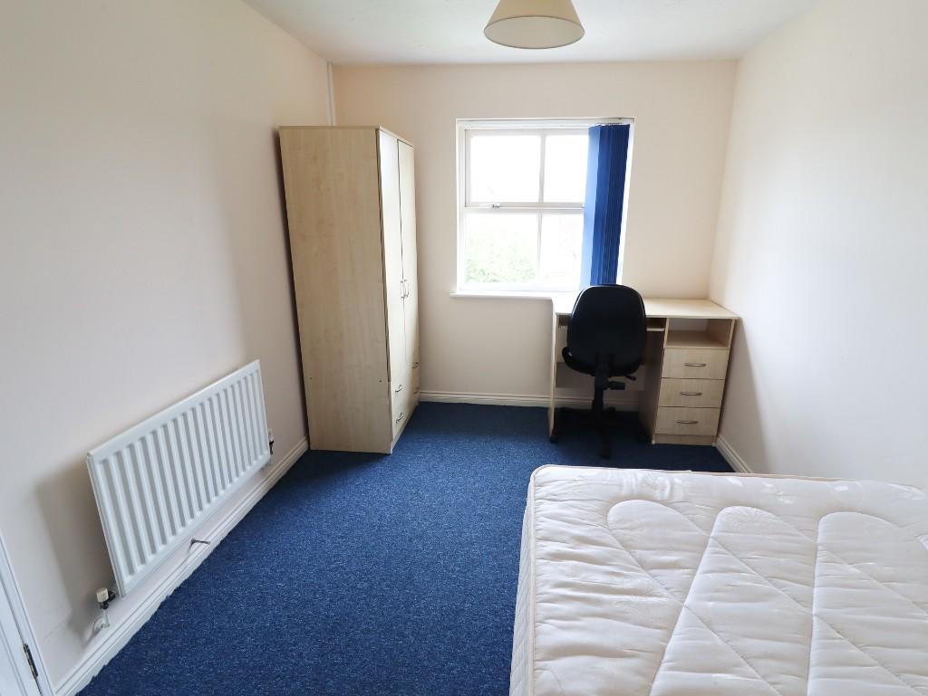 1 bedroom house share for rent
