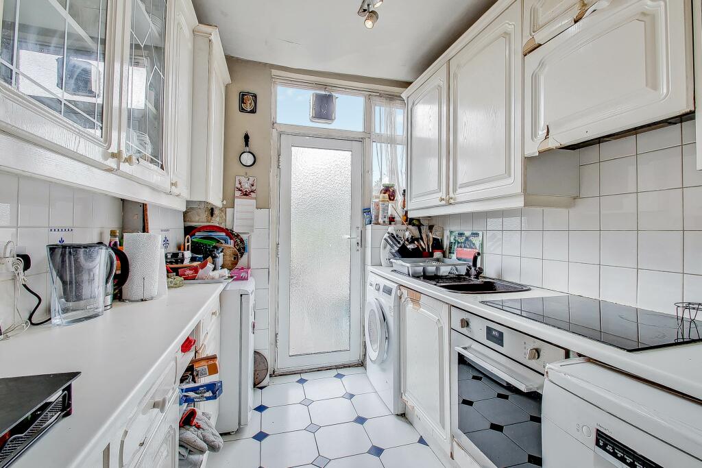 House in Southall - View 4