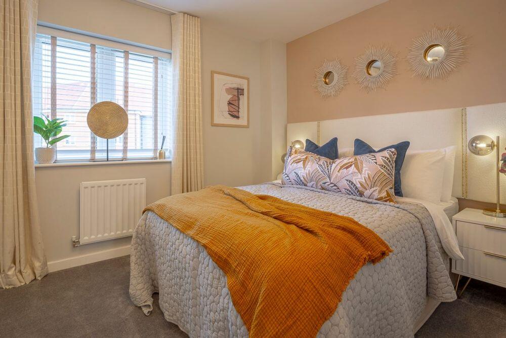 House in Milton Keynes, Whitehouse - More