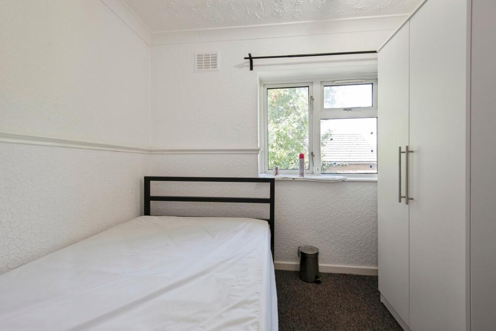 House in Stevenage - View 3