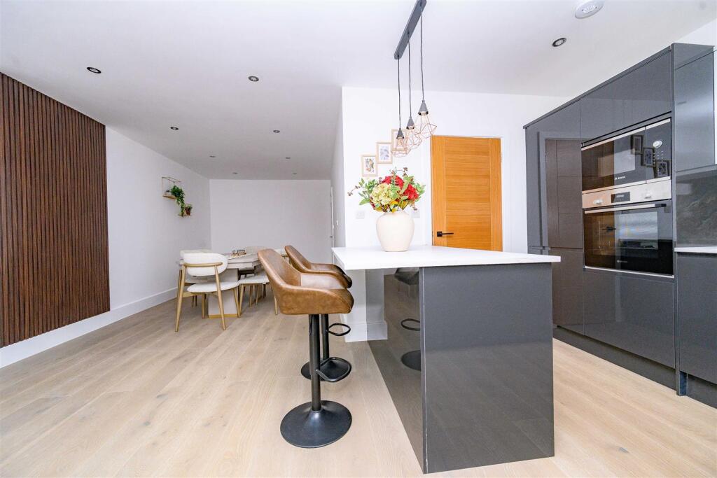 House in Watford, Tudor Estate, Garston - View 5