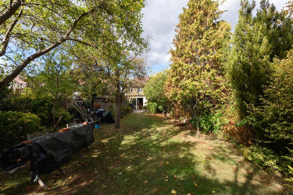 House in London - View 3
