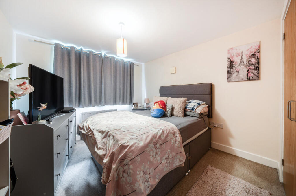 Cobbett Road, Southampton, Hampshire, SO18 photo 4