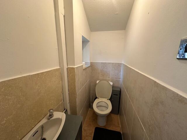 House in Northampton, Wellingborough - View 5