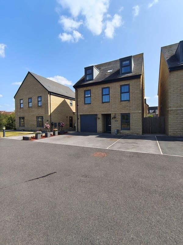 House in Wakefield, Verve, North Featherstone - View 2