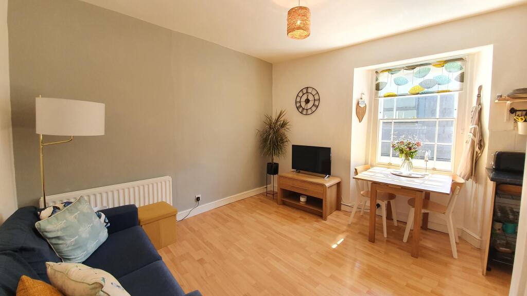 Apartment in Bristol, Clifton Village, Hotwells - More