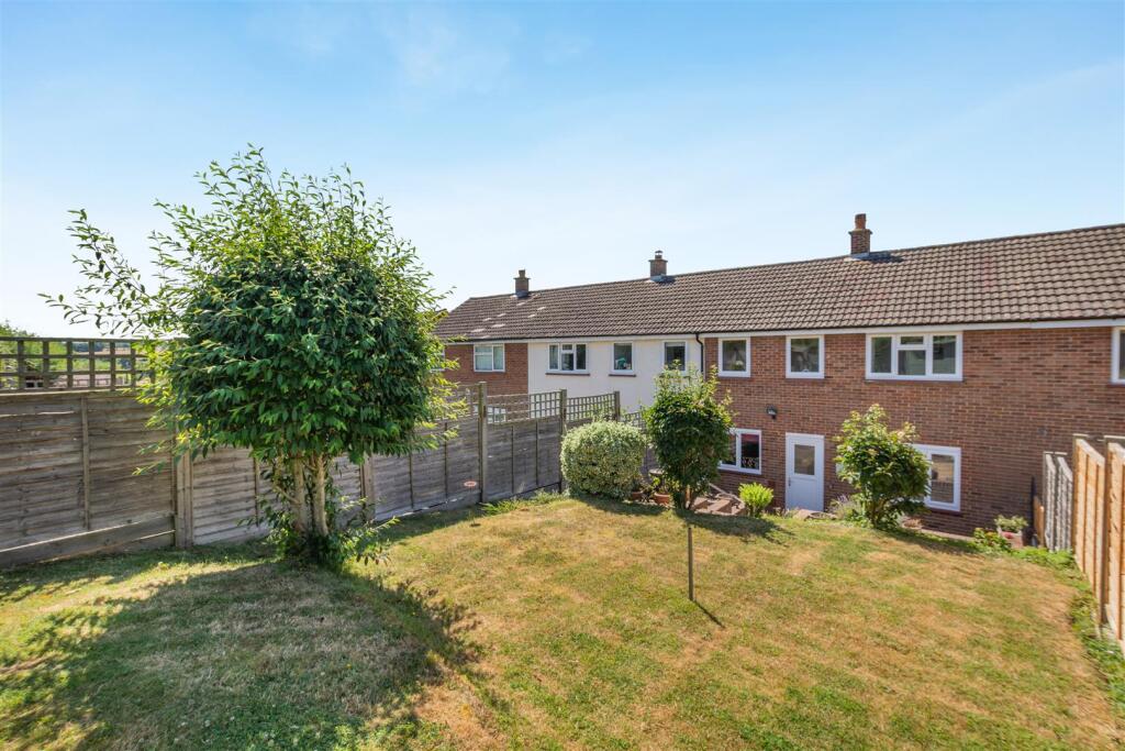 House in Maidstone, Nettlestead Place, Nettlestead - View 2