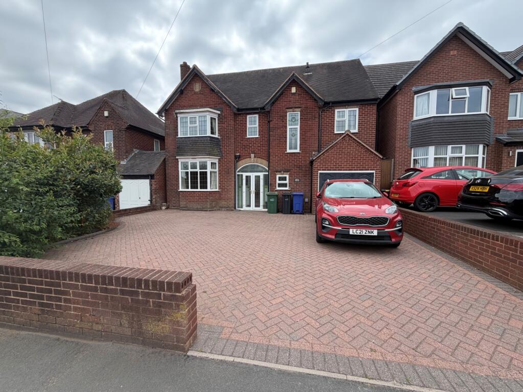 Main image of property: Kent Road, Halesowen, West Midlands, B62 8PQ