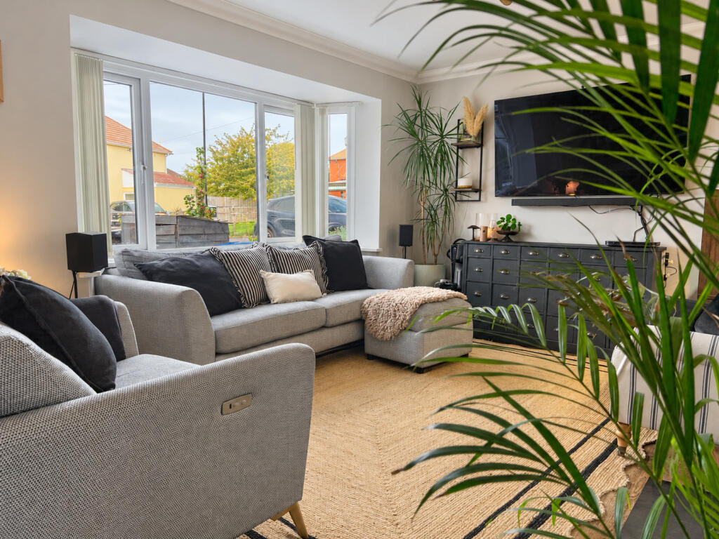 Stunning and spacious family home - Cassino Road, Watchet photo 4