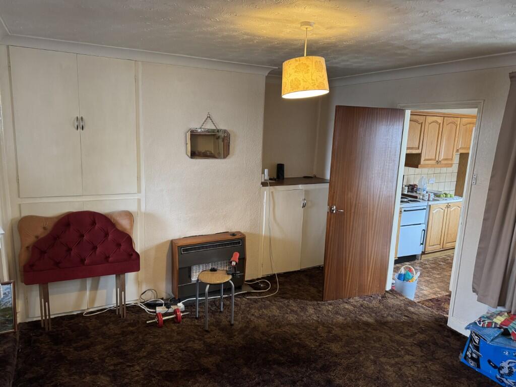 143 Church Road, Emneth, Wisbech, Cambridgeshire PE14 8AF photo 3