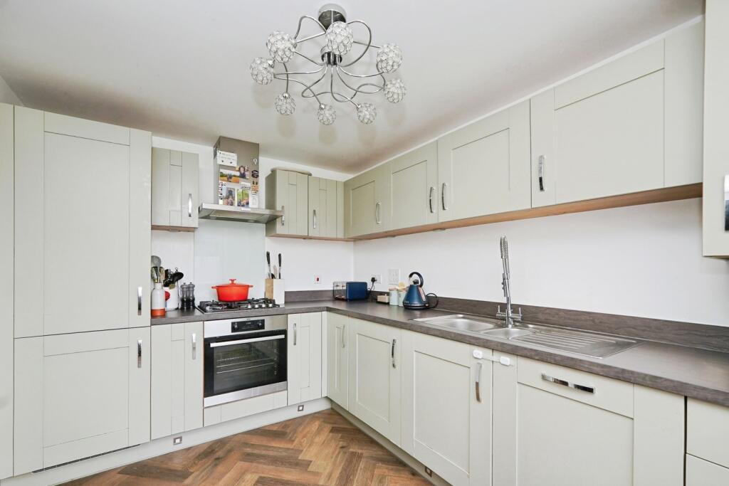 House in Canterbury - View 3
