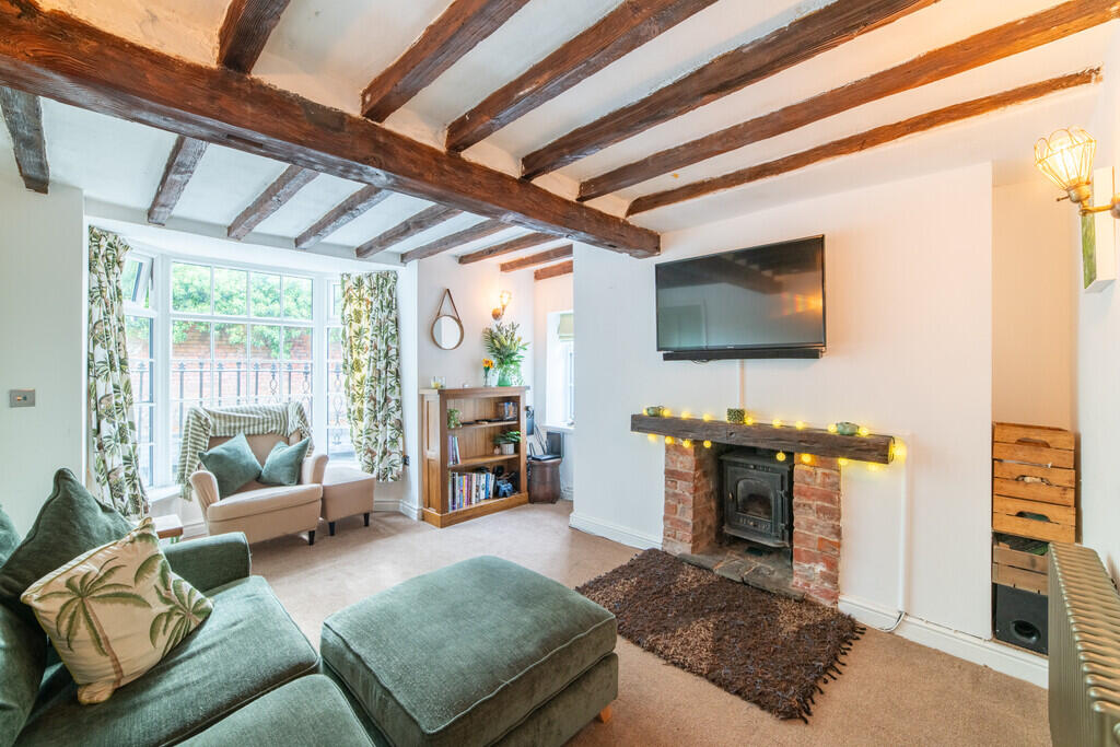3-bed terraced on Whinfield Lane, Ashton-on-Ribble, £255,000