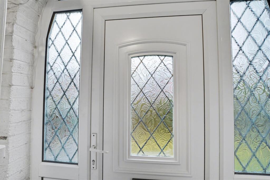 St. Austell Drive, Nottingham photo 4