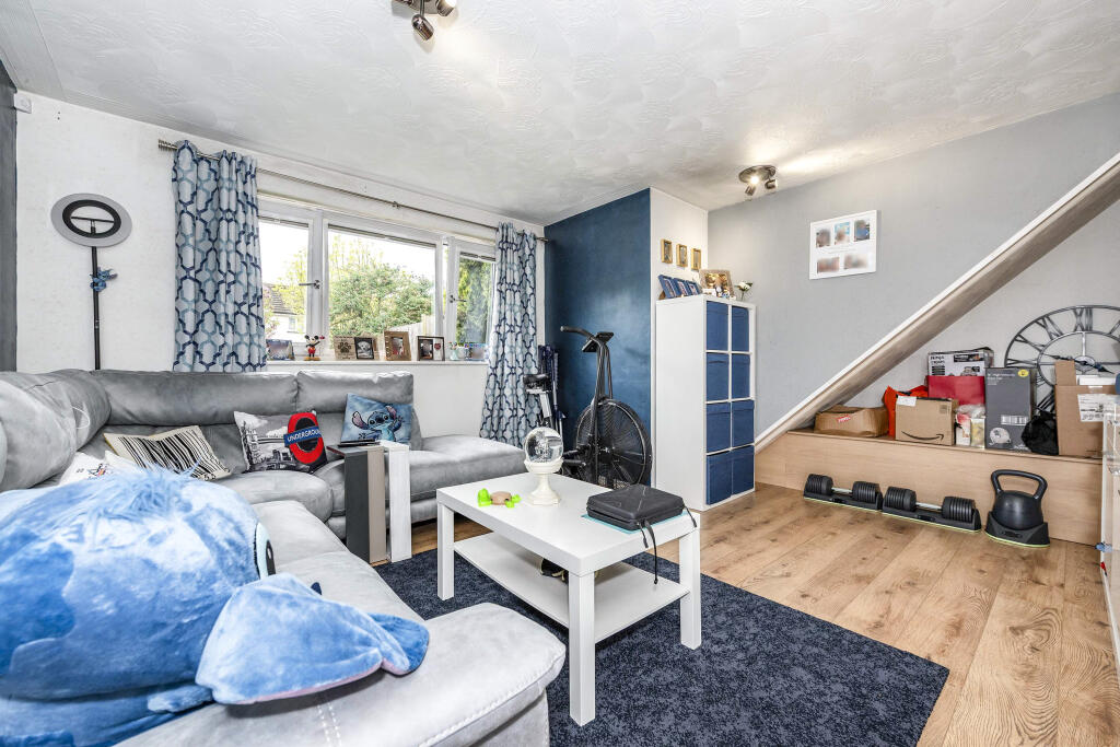 Bevis Close, Dartford, DA2 - View 2