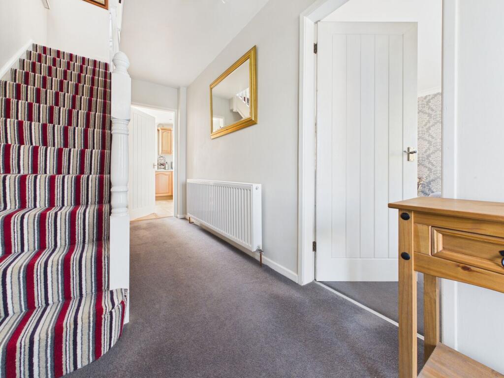 House in Newport - View 5