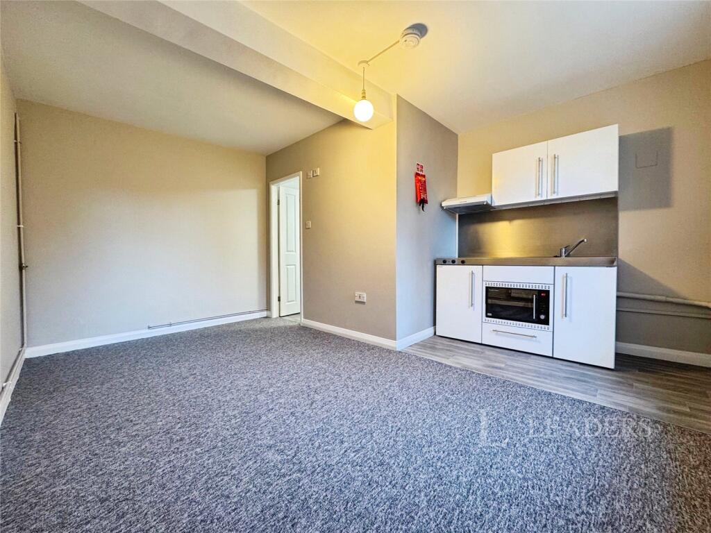 Apartment in Norwich - View 3