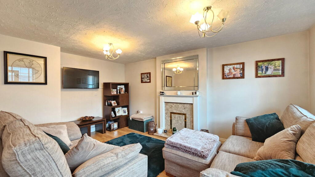 House in Thatcham, Colthrop - View 3
