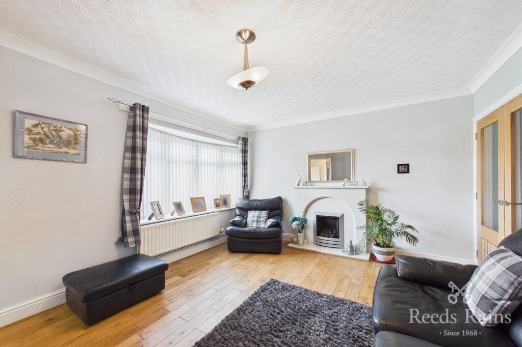 Thirlmere Close, Holmes Chapel, Crewe, Cheshire, CW4 photo 2