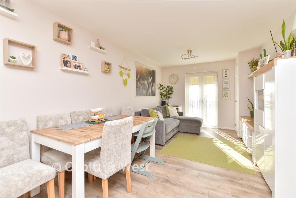 Apartment in Brighton - View 5