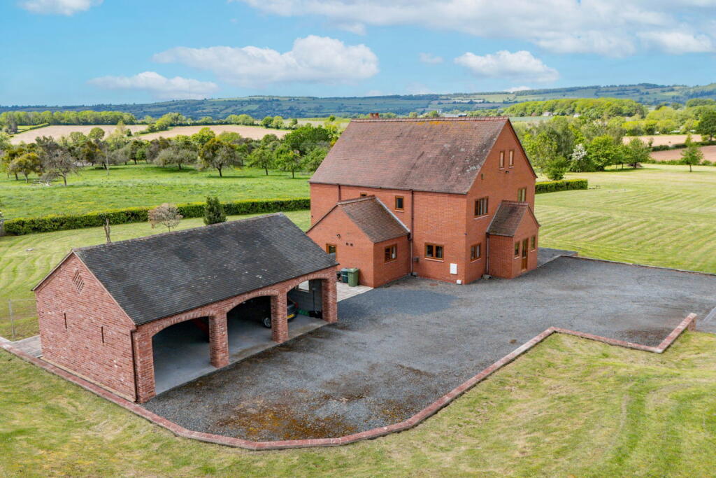 House in Herefordshire, Little Marcle - View 3