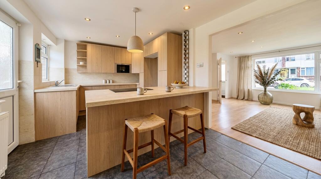 House in Taunton - View 5