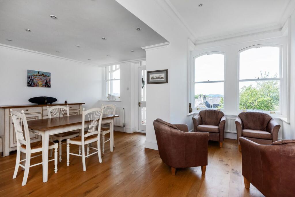 Apartment in Bath - More