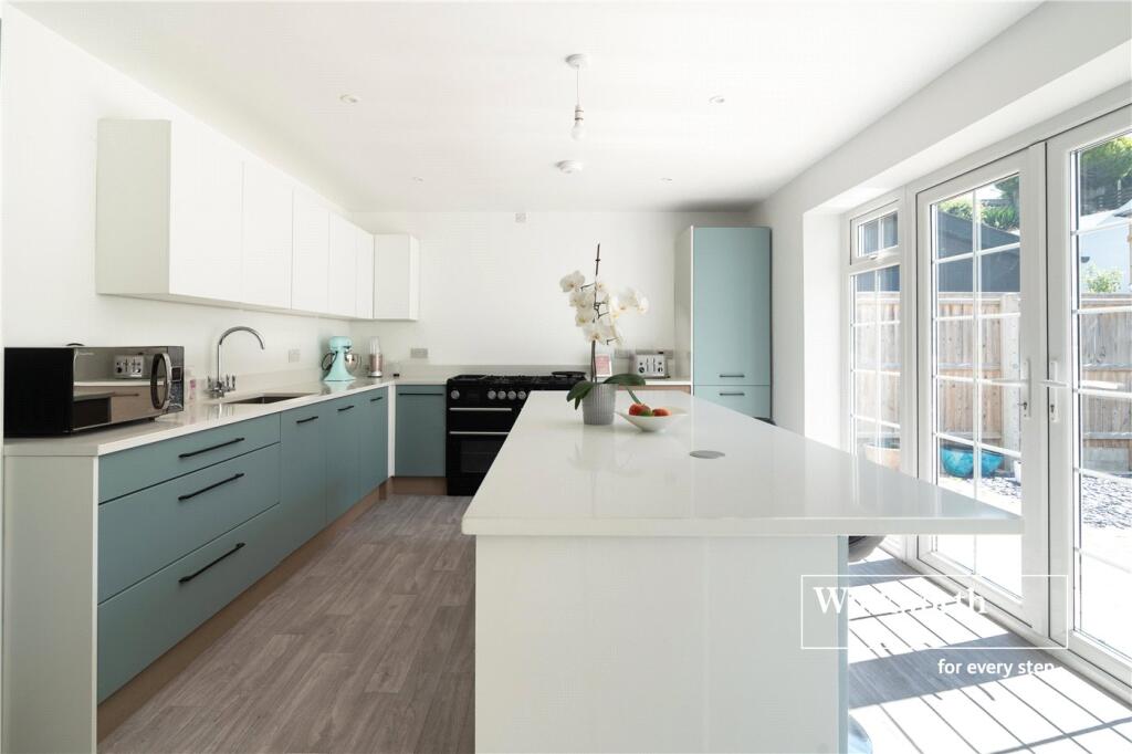 Leigham Vale Road, Bournemouth, Dorset, BH6 photo 2