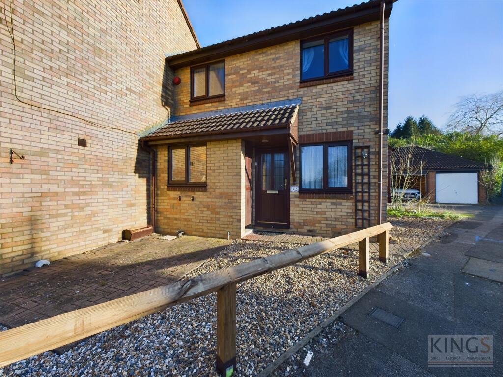 Bull Stag Green, Hatfield, AL9