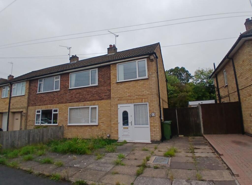 Main image of property: 63 Westover Road, Leicester, LE3 3DU