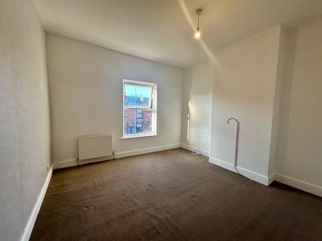 House in Tameside, Greater Manchester - View 4