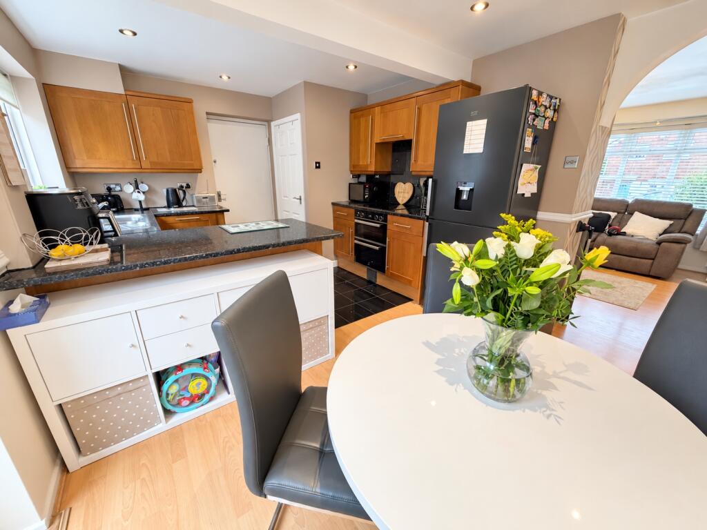 House in Dudley, West Midlands - View 3