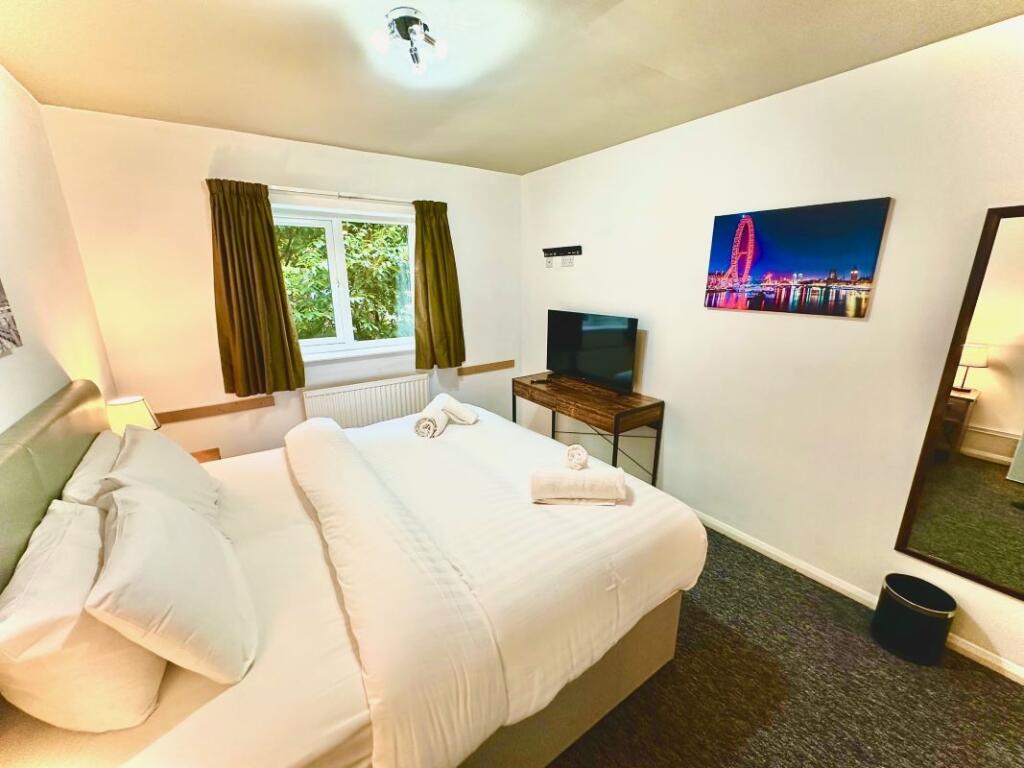 Additional image 11 of The Henley Hotel, Tanworth Lane, Henley-In-Arden, B95 5RA