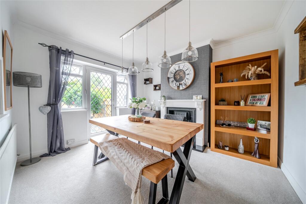House in Bromley - View 4