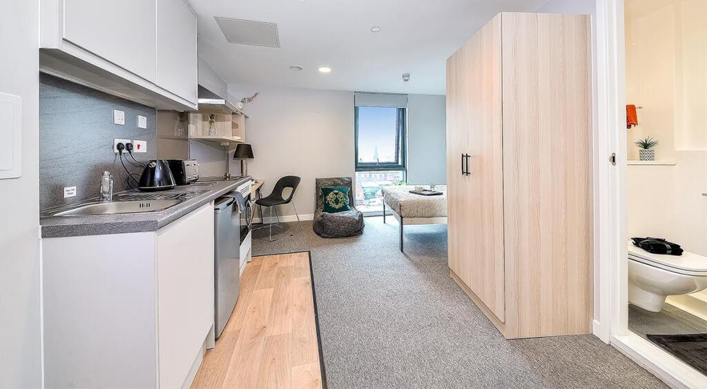 Studio flat for rent