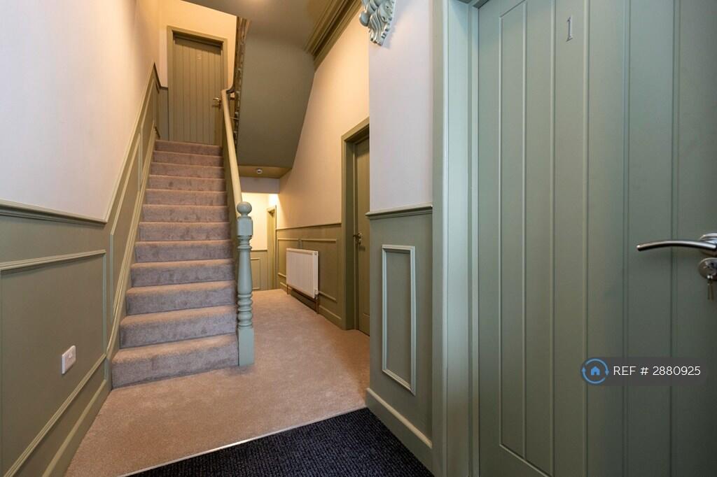 House in Darlington - More