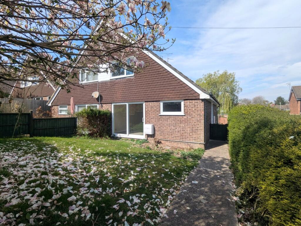 Main image of property: Oaktree Avenue, Pucklechurch, Bristol, Gloucestershire, BS16