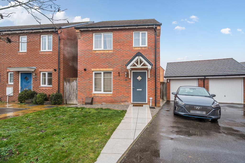 Main image of property: Wynton Close, Didcot, OX11