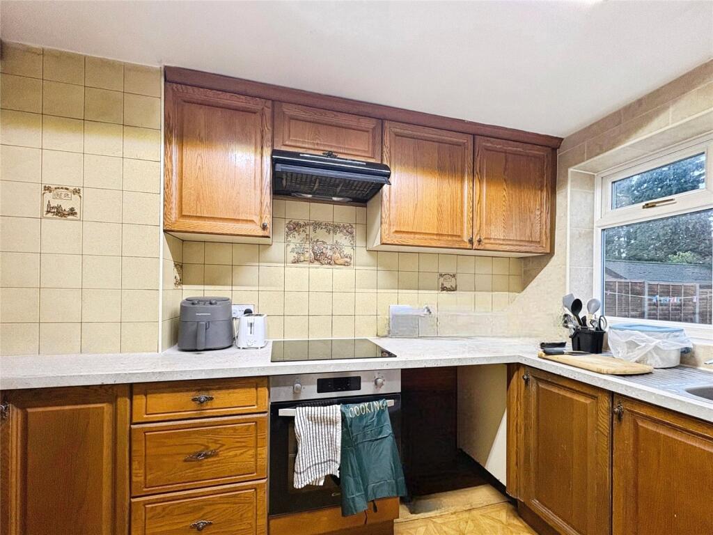 Main image of property: Hayhurst Road, Luton, Bedfordshire, LU4