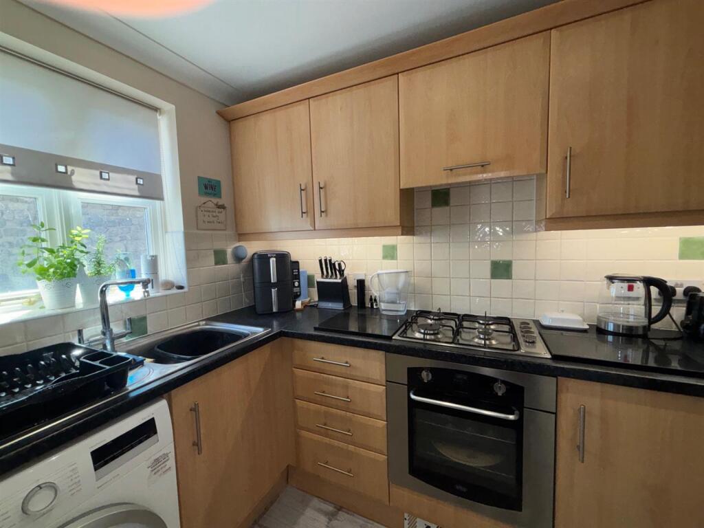 House in Shaftesbury, Dorset - More