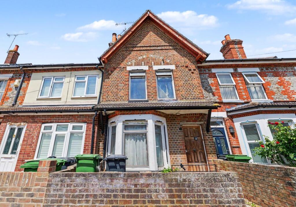 40 Coronation Road, Basingstoke, Hampshire, RG21 4HA
