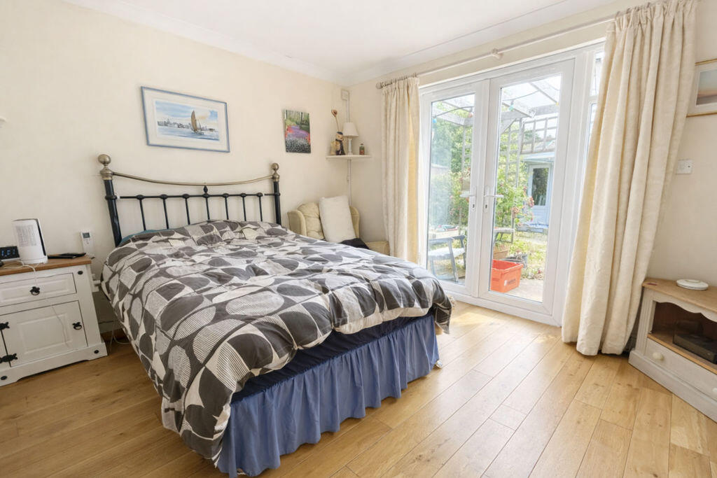 House in Gosport, Hampshire - View 6