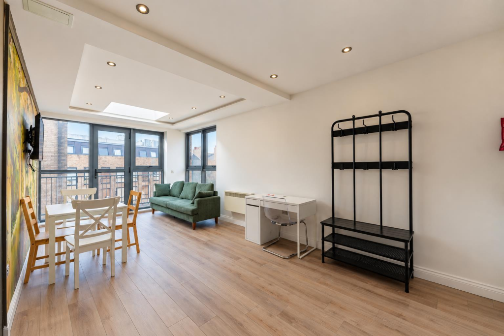 (£213pppw) Falconars Court, Newcastle Upon Tyne - More