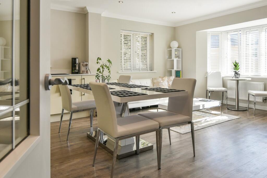 Apartment in East Hampshire, Bramshott and Liphook - View 4