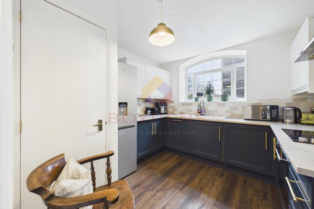 Kings Meadow Court, Kelvedon photo 3
