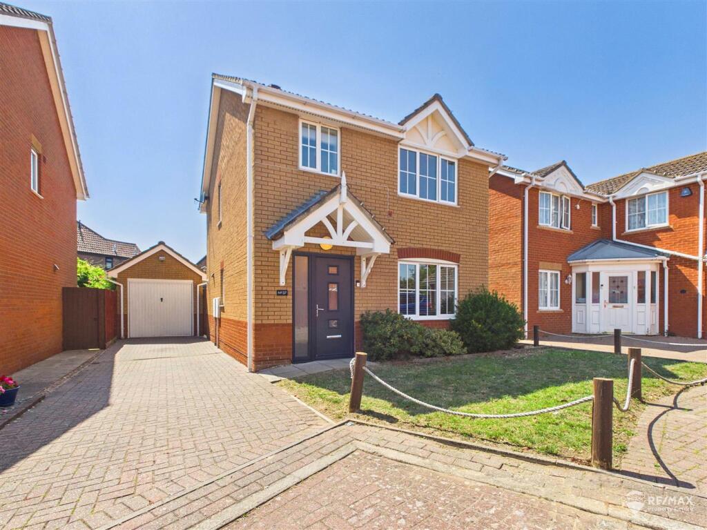 Main image of property: Parade Drive, Dovercourt, Harwich