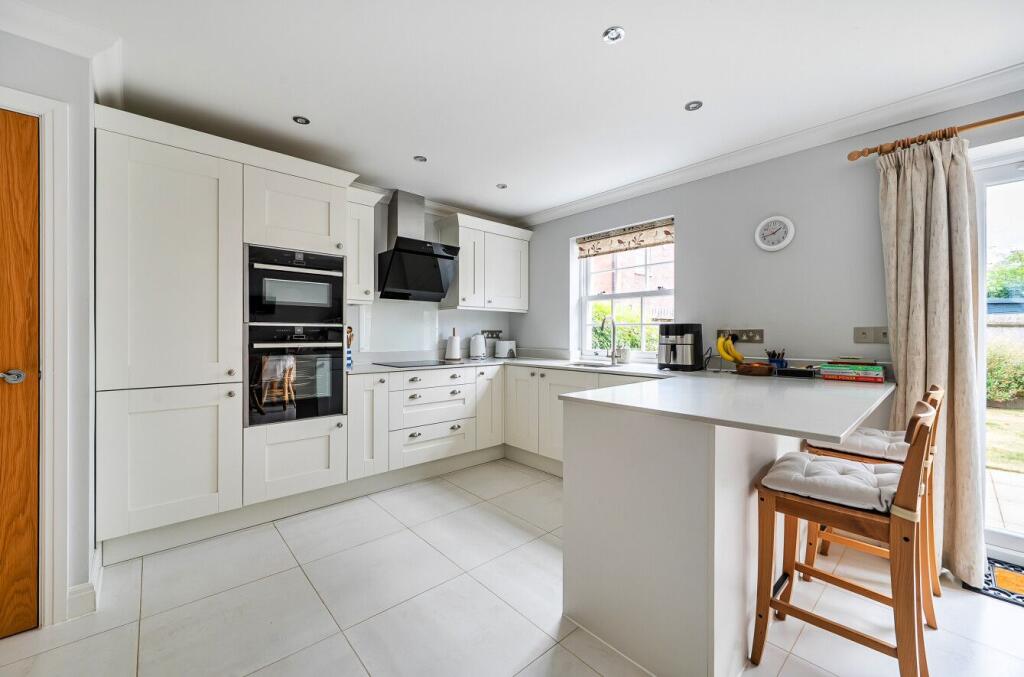 House in Bath, Yeovil Without - View 4