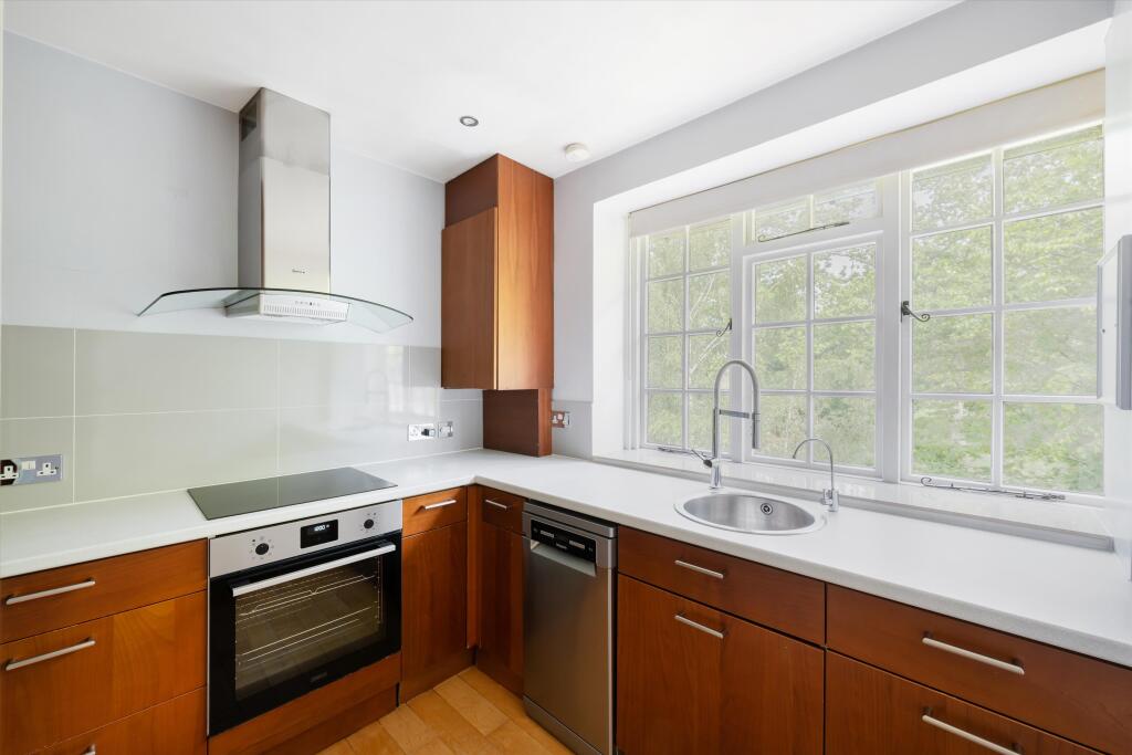 Apartment in London - View 5